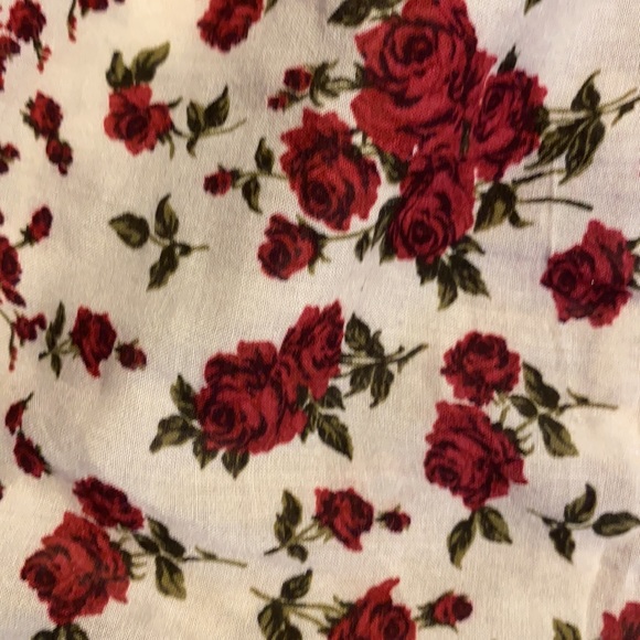 Light flowy pattern shorts - Picture 4 of 4